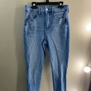 Light blue jeans, hi Rise